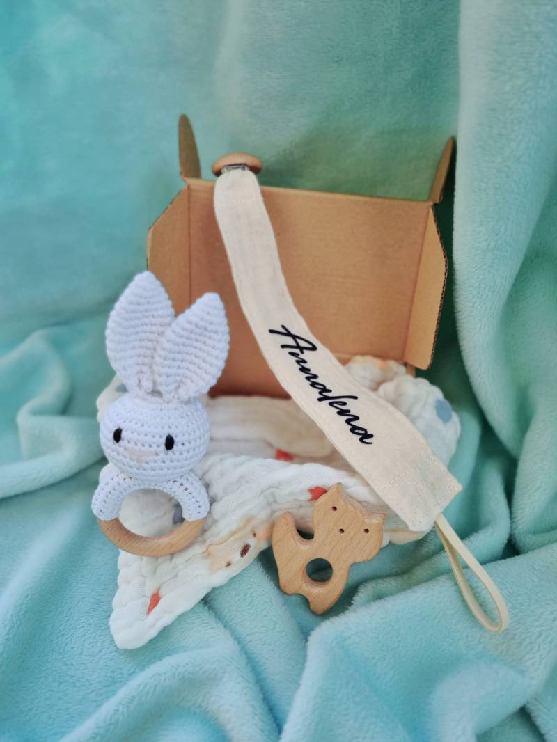 Personalisiertes Geschenkset Baby, Babygeschenk Zur Geburt Mit Namen, Jungen Mädchen, Geschenkbox Neugeborenes, Geschenk Set Babyparty von Etsy - PlotterLoves