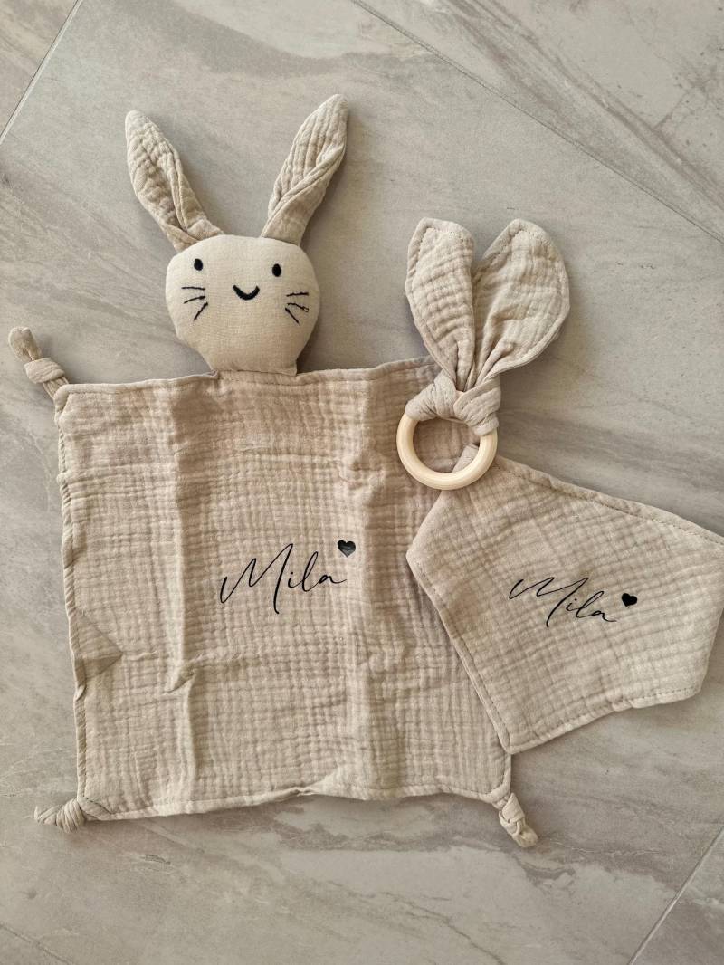 Personalisiertes Baby-Geschenkset Mit Namen - Schmusetuch, Spucktuch & Beißring Aus Musselin | Herz/stern |Geschenk Zur Geburt Babyshower Personalisiertes Baby-Geschenkset Mit Namen - Schmusetuch, Spucktuch & Beißring Aus Musselin | Herz/stern |Geschenk Zur Geburt Babyshower von Etsy - Ppatelier