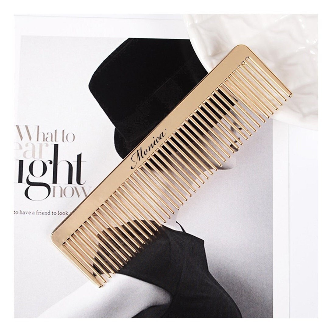 Personalisierte Kamm Benutzerdefinierte Gravierte Kämme Rose Gold-Rosa-Haar-Geschenk Für Ihre Frauen Freundin Mama Salon Stylist Braut Brautjungfer Personalisierte Kamm Benutzerdefinierte Gravierte Kämme Rose Gold-Rosa-Haar-Geschenk Für Ihre Frauen Freundin Mama Salon Stylist Braut Brautjungfer von Etsy - PrecisionMemory