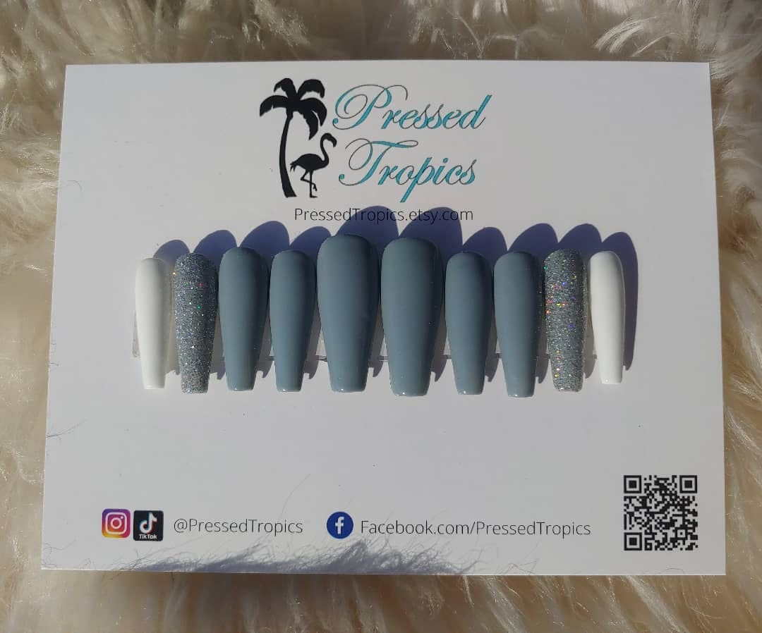 Winter Nägel | Größe Large Gel Press On Künstliche Versandfertig von Etsy - PressedTropics
