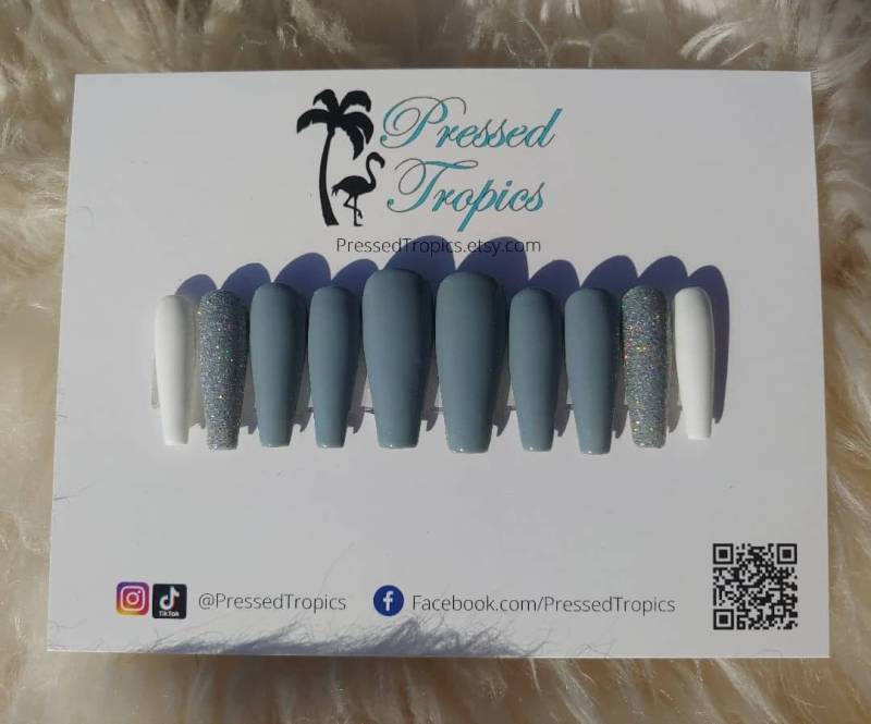 Winter Nägel | Größe Large Gel Press On Künstliche Versandfertig von Etsy - PressedTropics