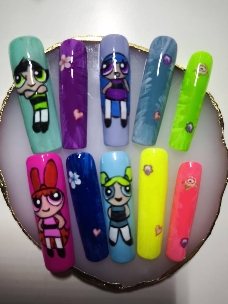 Powerpuff Girls Handbemalte Nägel Drücken Sie Die Cartoon Inspiriert Benutzerdefinierte Nagel Set Frühling Sommer Farben Wiederverwendbar Kleber von Etsy - PressonnailsAura