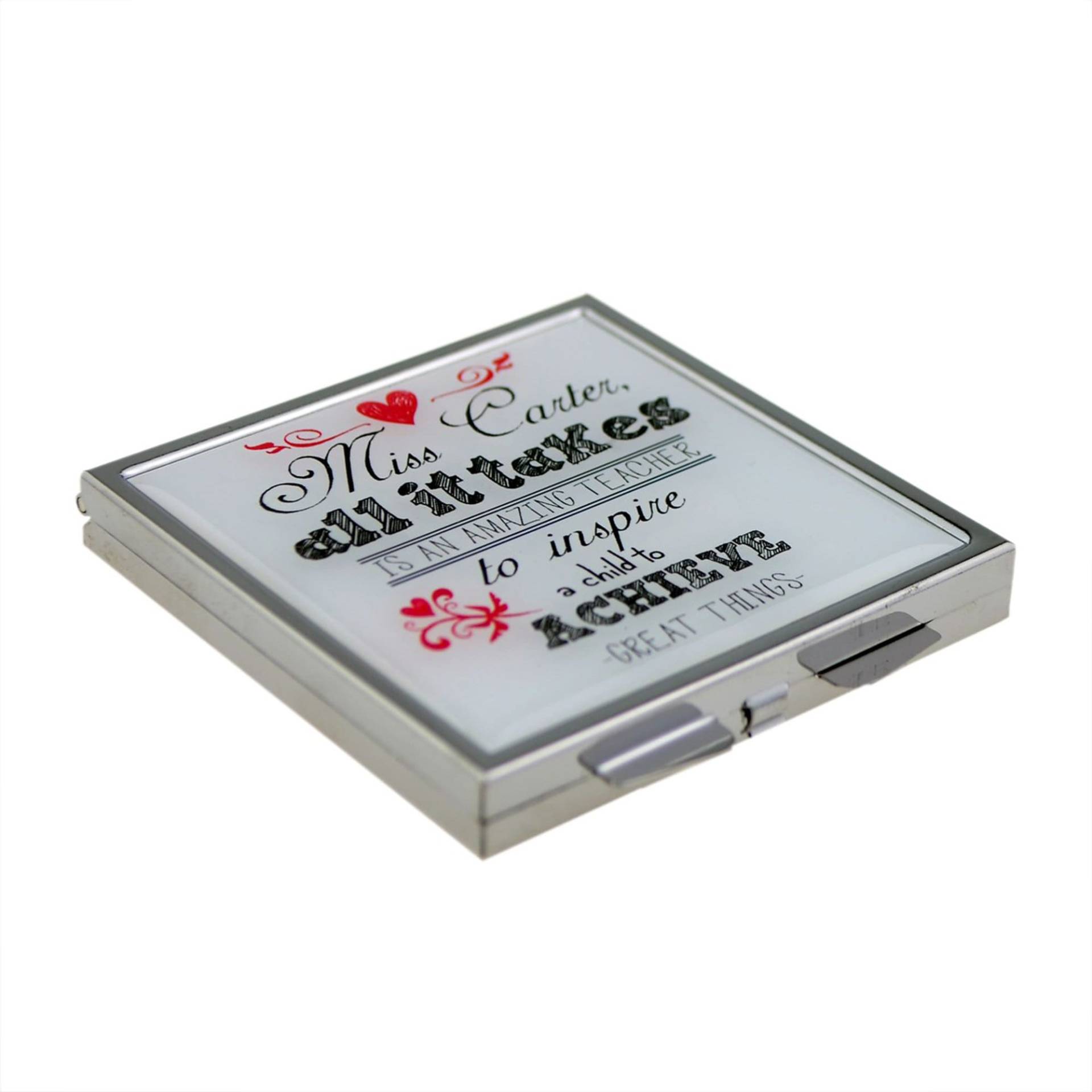 Personalisiert .. Alles Was Man Braucht, Ist Ein Erstaunlicher Lehrer ... Handtaschenspiegel Personalisiert .. Alles Was Man Braucht, Ist Ein Erstaunlicher Lehrer ... Handtaschenspiegel von Etsy - PrestigeGiftware