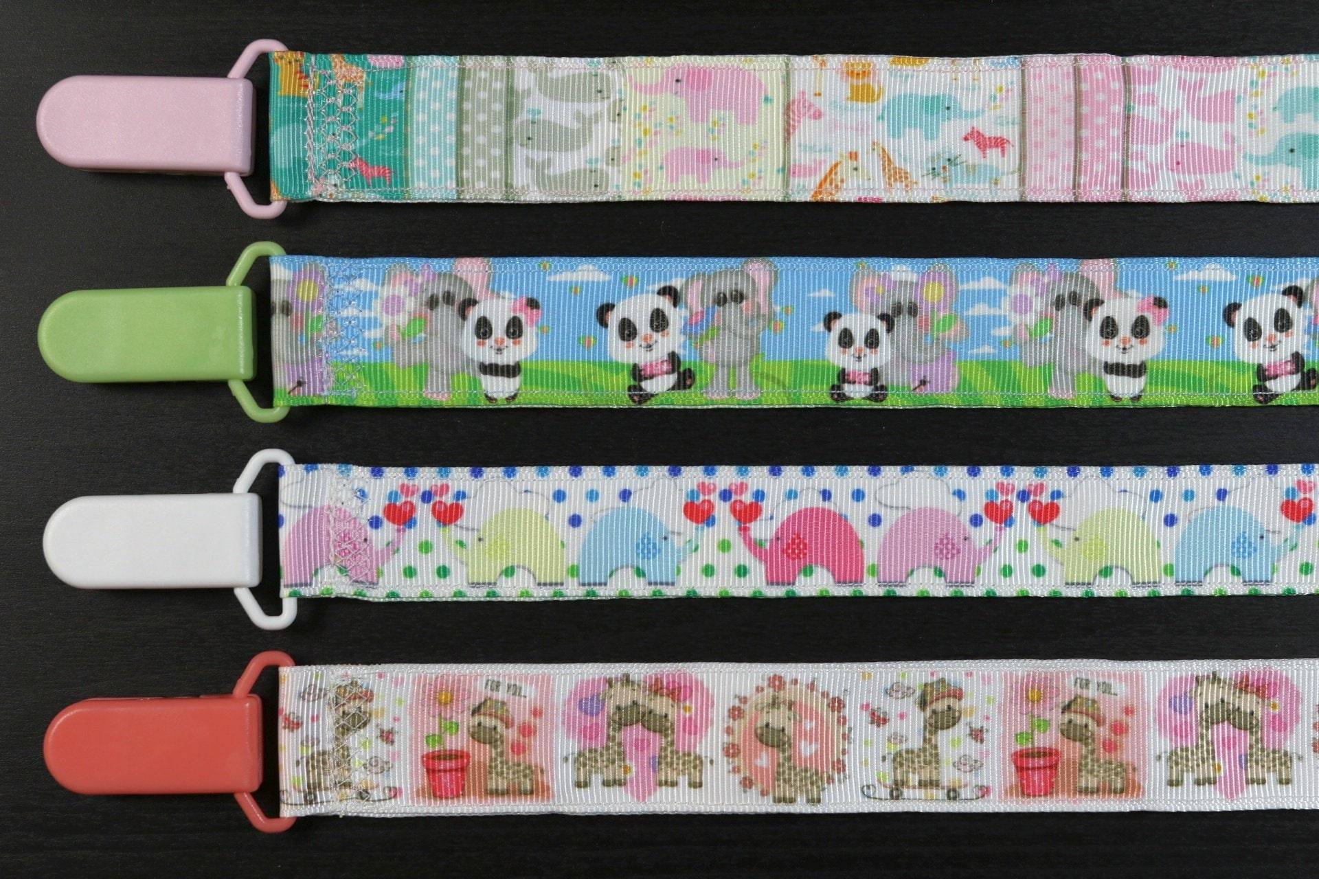 Schnullerkette Elefant Giraffe Panda Dschungel Tiere | Mädchen Band Paci Halter, Baby Shower Geschenk, Binky Soothie Mama von Etsy - PrettyBittyBabyGoods