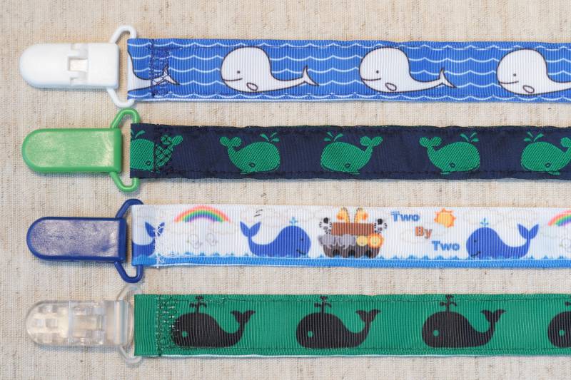 Schnullerkette Wale - Arche Noah Zwei Mal | Schnullerband Schnullerkette von Etsy - PrettyBittyBabyGoods