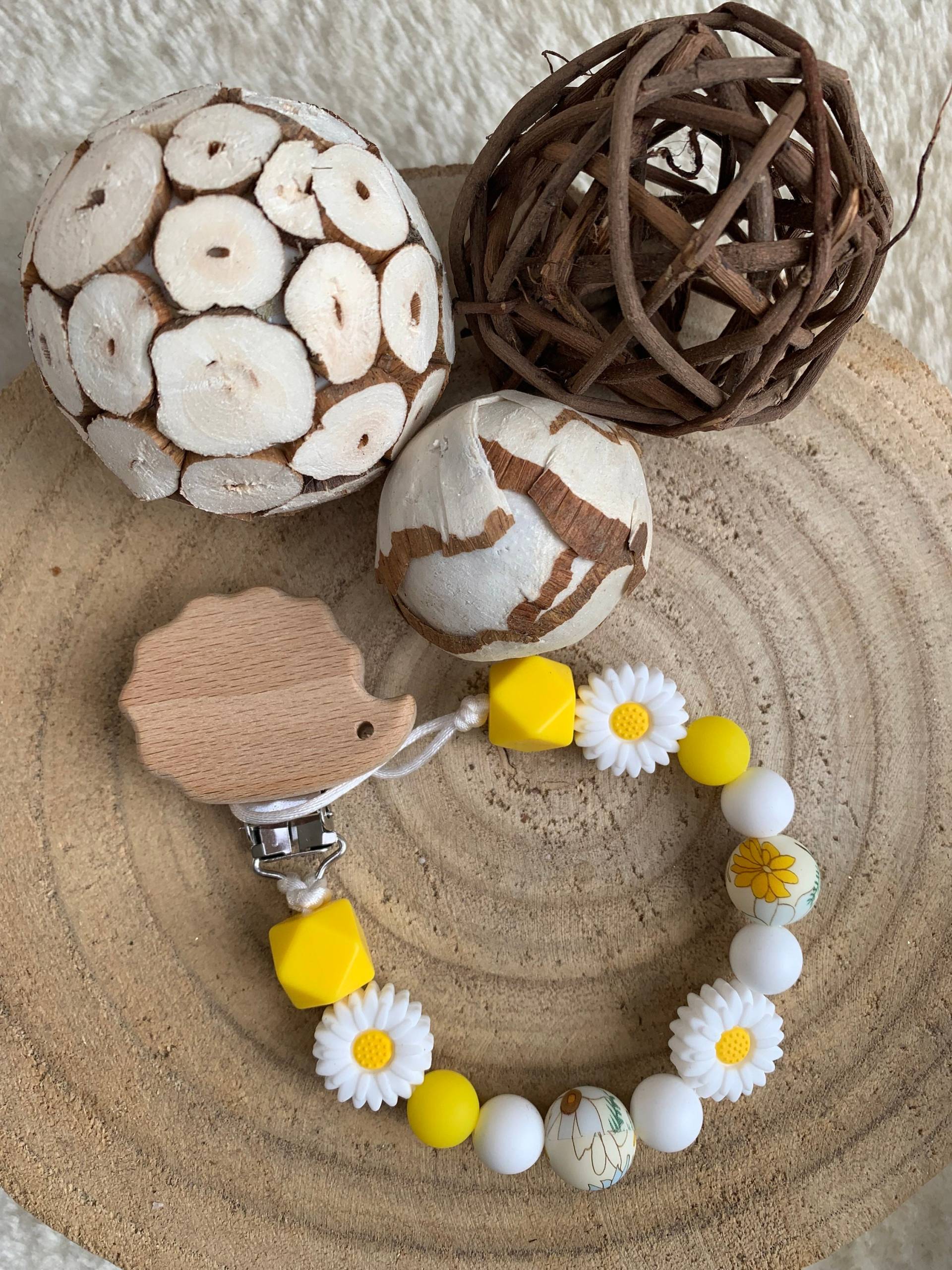 Handgemachte Schnullerkette Mit Gänseblümchen Gelb/Weiß | Individuell, Personalisierbar Und Ein Echtes Unikat von Etsy - PrettyThingSB