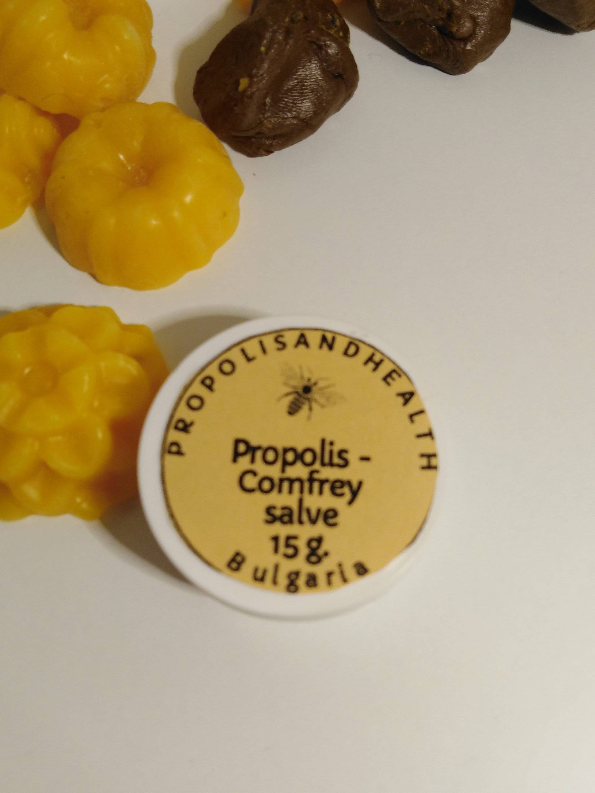 Beinwell Propolis Salbe Natürliche Muskel - Und Gelenkreiben, Eukalyptusöl | 0, 5 Oz/15 G Beinwell Propolis Salbe Natürliche Muskel - Und Gelenkreiben, Eukalyptusöl | 0, 5 Oz/15 G von Etsy - PropolisandHealth