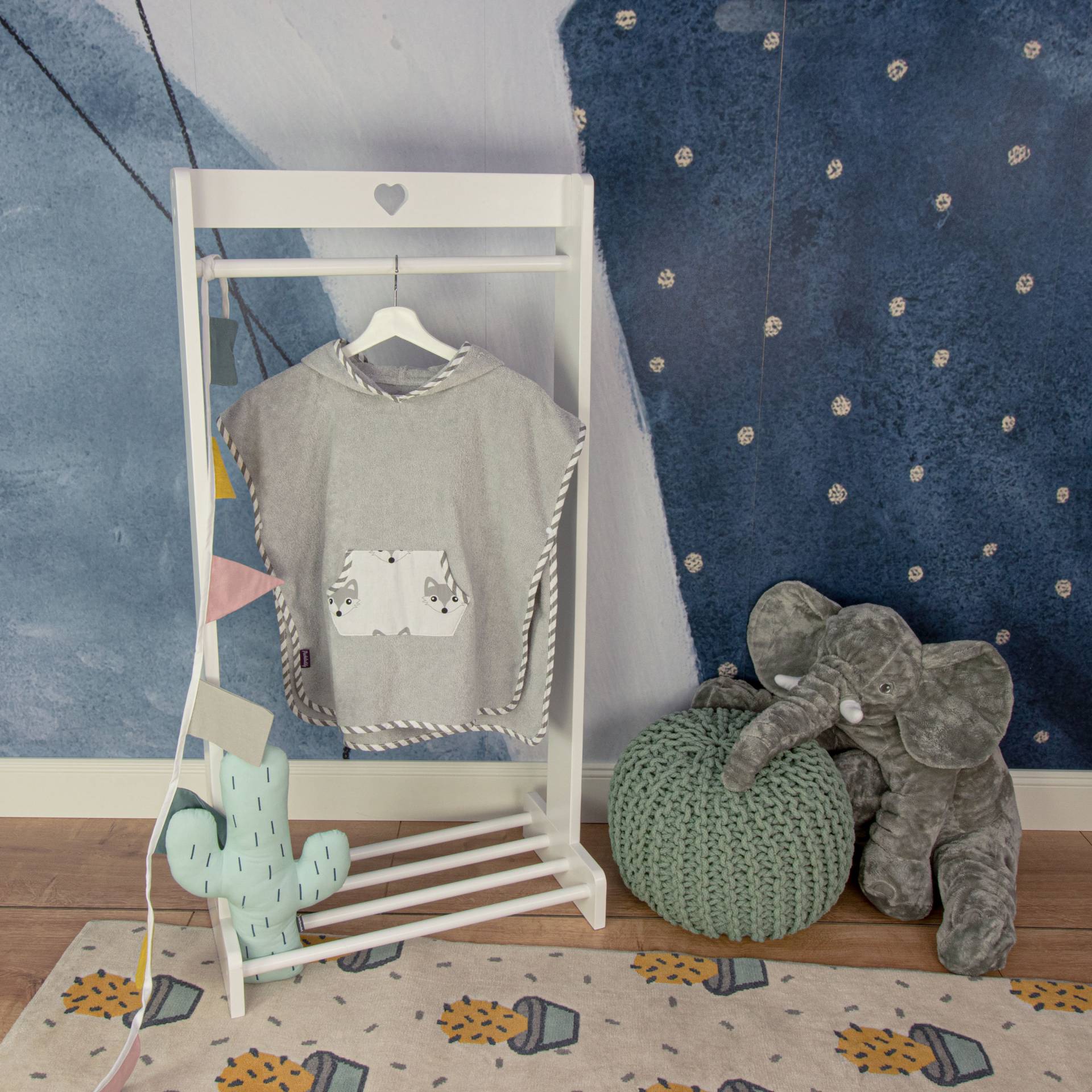 Puckdaddy Bade Poncho Foxi 57x84 cm Baby Kapuzenhandtuch in Grau von Etsy - PuckdaddyShop
