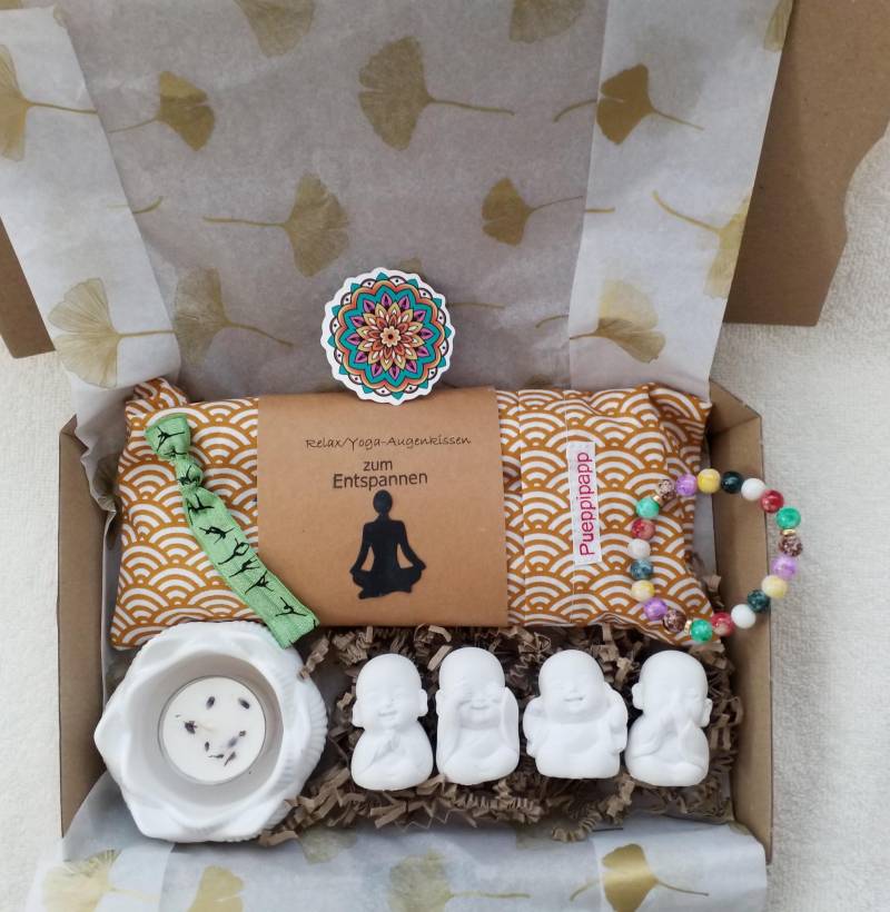 Yoga/Entspannunngs-Set Mit Lavendel/Raps Augenkissen, Duftkerze, Budda, Kerzenhalter Usw Yoga/Entspannunngs-Set Mit Lavendel/Raps Augenkissen, Duftkerze, Budda, Kerzenhalter Usw von Etsy - Pueppipapp