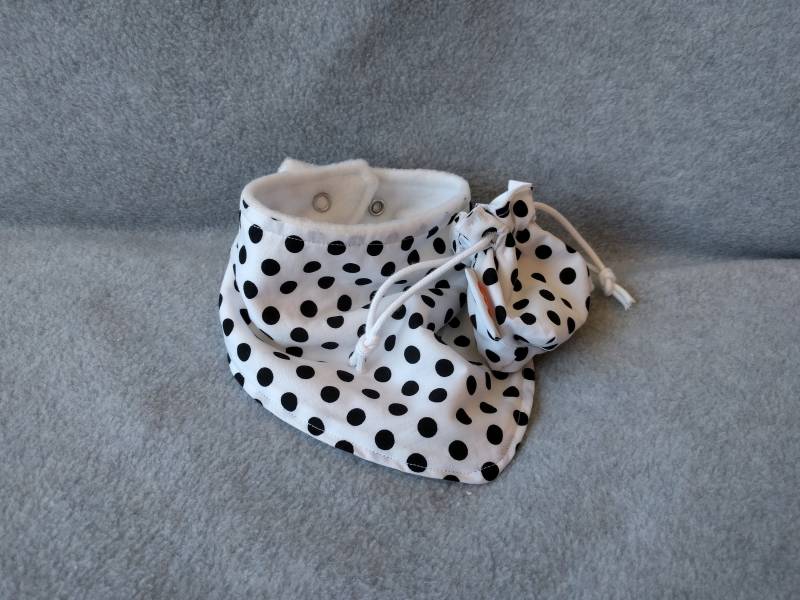 Set Aus Bandana-Lätzchen Und Schnullertasche Weiß Mit Schwarzen Punkten, Geschenkset, Handgefertigt von Etsy - Pukkiez