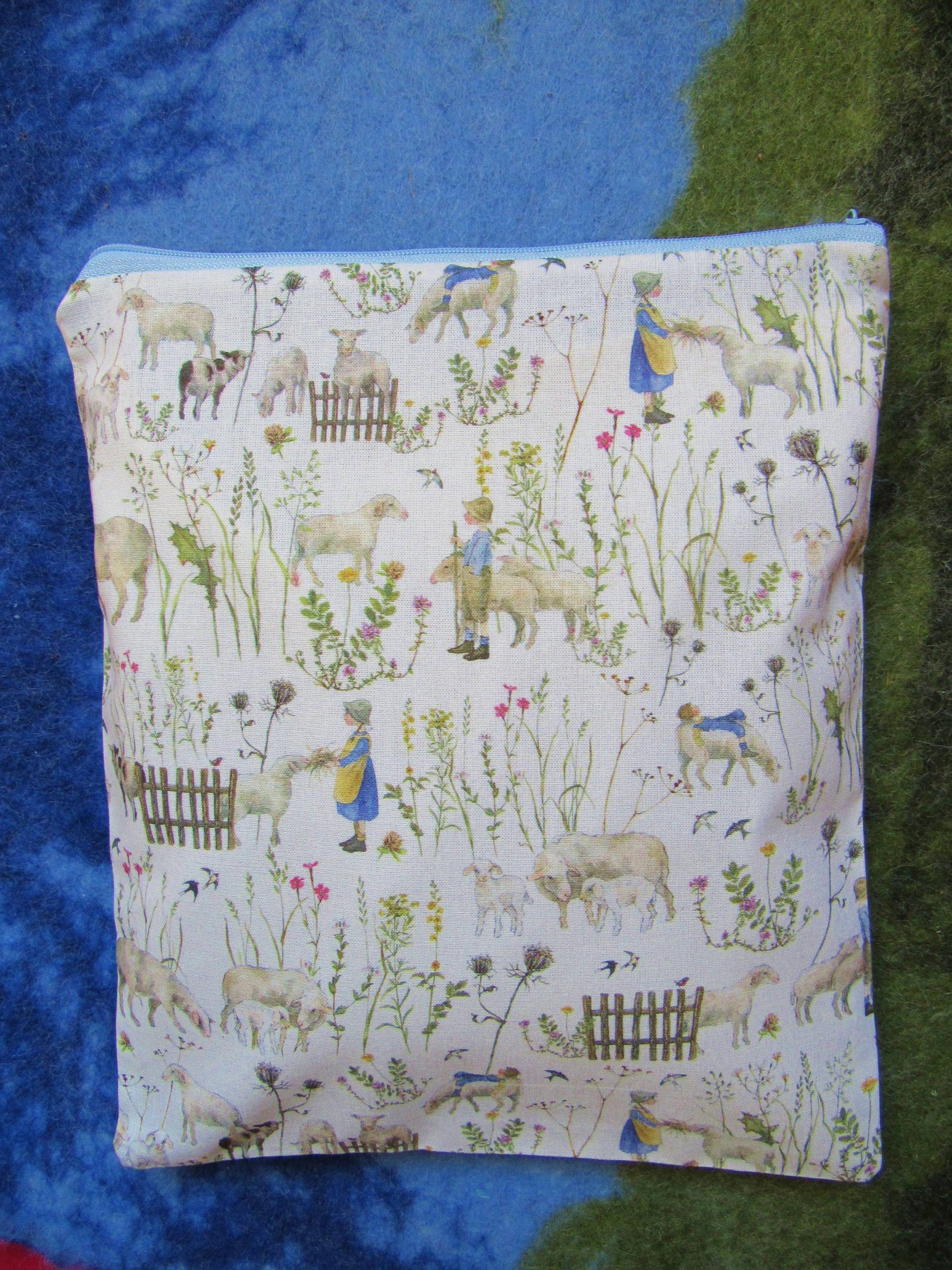 Kräuterkissen Bergwiese, Acufactum Waldorf, Kind, Elfe, Fee, Wichtel, Märchen, Drescher Kräuterkissen Bergwiese, Acufactum Waldorf, Kind, Elfe, Fee, Wichtel, Märchen, Drescher von Etsy - Puppenprofi