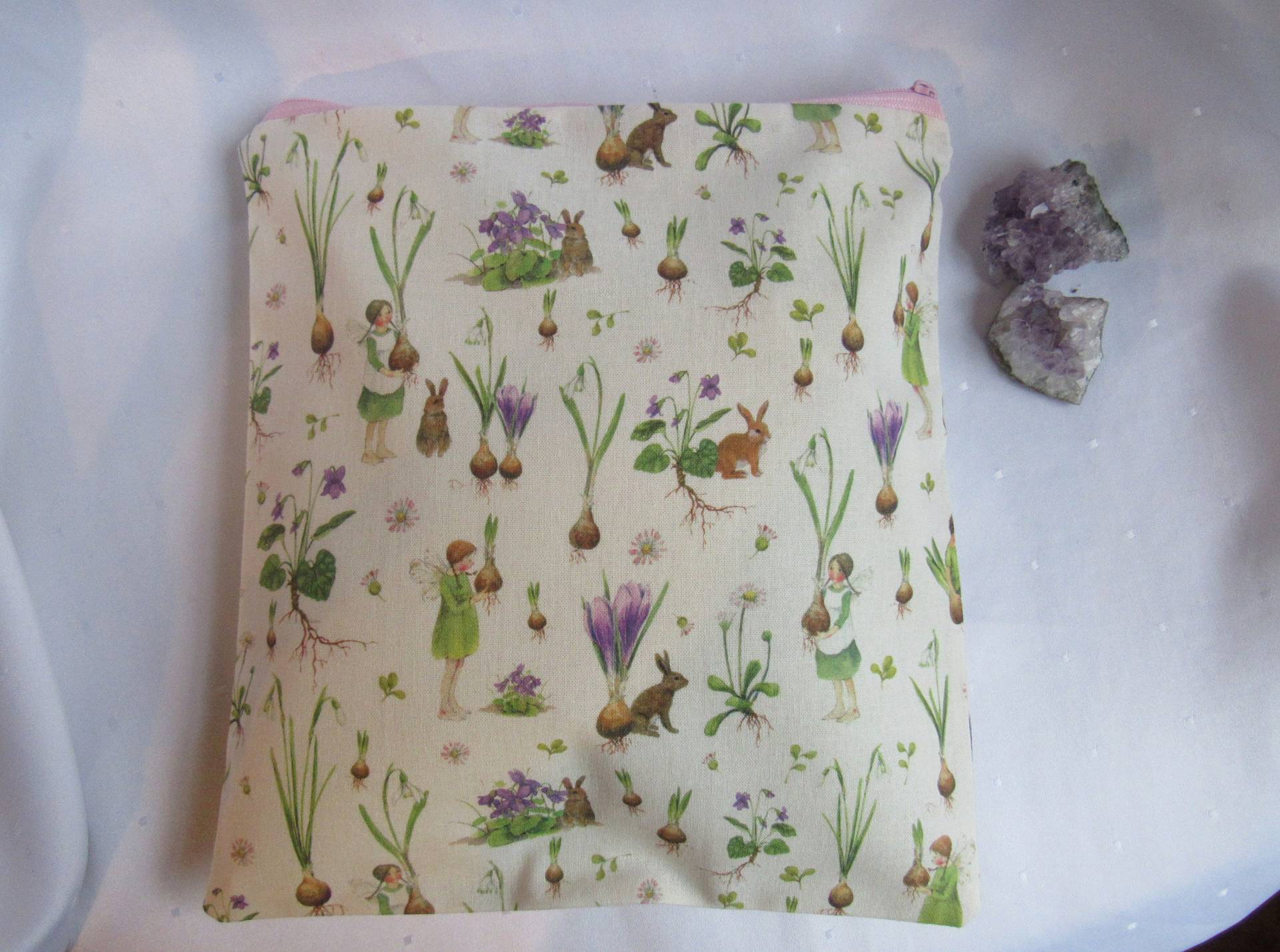 Kräuterkissen Bergwiese, Acufactum Waldorf, Kind, Elfe, Fee, Wichtel, Märchen, Ostern Kräuterkissen Bergwiese, Acufactum Waldorf, Kind, Elfe, Fee, Wichtel, Märchen, Ostern von Etsy - Puppenprofi
