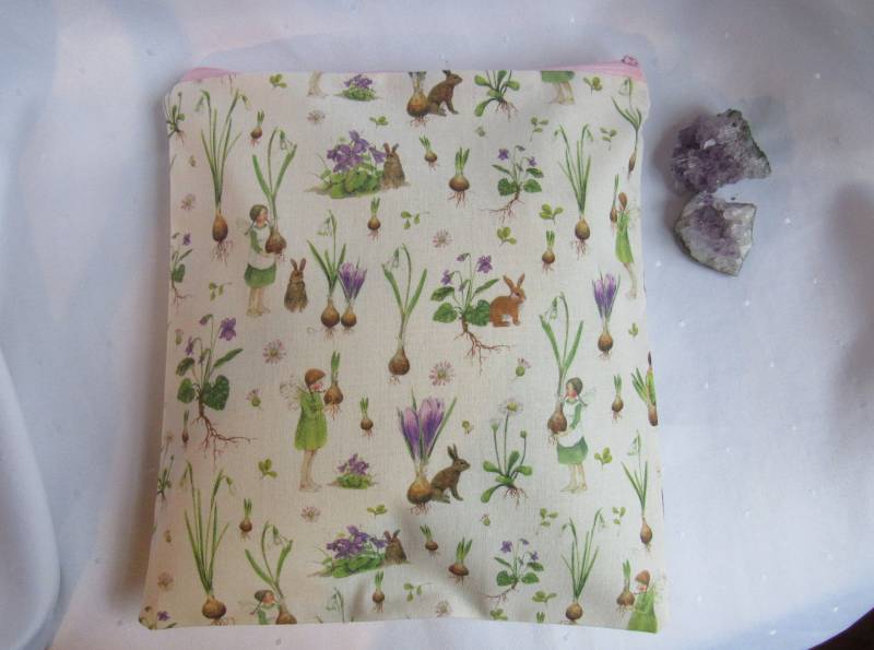 Kräuterkissen Bergwiese, Acufactum Waldorf, Kind, Elfe, Fee, Wichtel, Märchen, Ostern von Etsy - Puppenprofi