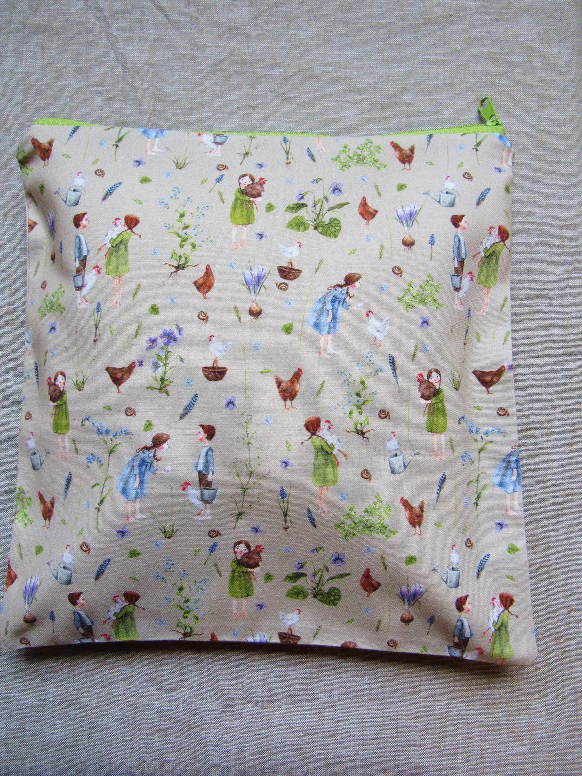 Waldorf Kräuterkissen Glückliche Hühner, Heilkissen Waldorf Kräuterkissen Glückliche Hühner, Heilkissen von Etsy - Puppenprofi