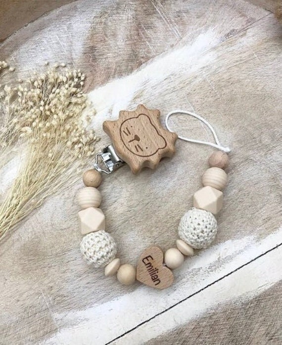 Schnullerkette Mit Namen Personalisiert Graviert Geschenk Taufe/Geburt Verschiedene Schriftarten Clips Schnullerkette Mit Namen Personalisiert Graviert Geschenk Taufe/Geburt Verschiedene Schriftarten Clips von Etsy - PureDesignBabyHerz