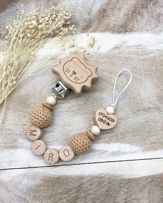 Schnullerkette Geschenk Taufe/Geburt Verschiedene Schriftarten Clips Schnullerkette Geschenk Taufe/Geburt Verschiedene Schriftarten Clips von Etsy - PureDesignBabyHerz