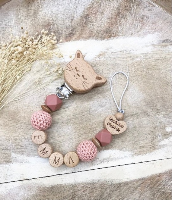 Schnullerkette Mit Namen Personalisiert Graviert Geschenk Taufe/Geburt Verschiedene Schriftarten Clips Schnullerkette Mit Namen Personalisiert Graviert Geschenk Taufe/Geburt Verschiedene Schriftarten Clips von Etsy - PureDesignBabyHerz