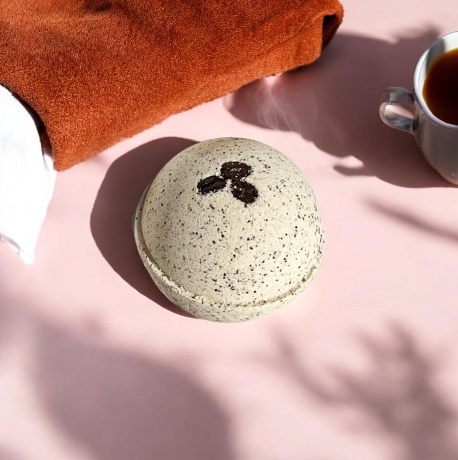 Cappuccino Und Kaffeebohnen Badebombe - 8Oz Handgemacht, Selfcare, Spa, Geschenk, Natürlich, Empfindliche Haut Cappuccino Und Kaffeebohnen Badebombe - 8Oz Handgemacht, Selfcare, Spa, Geschenk, Natürlich, Empfindliche Haut von Etsy - Puredropwellness