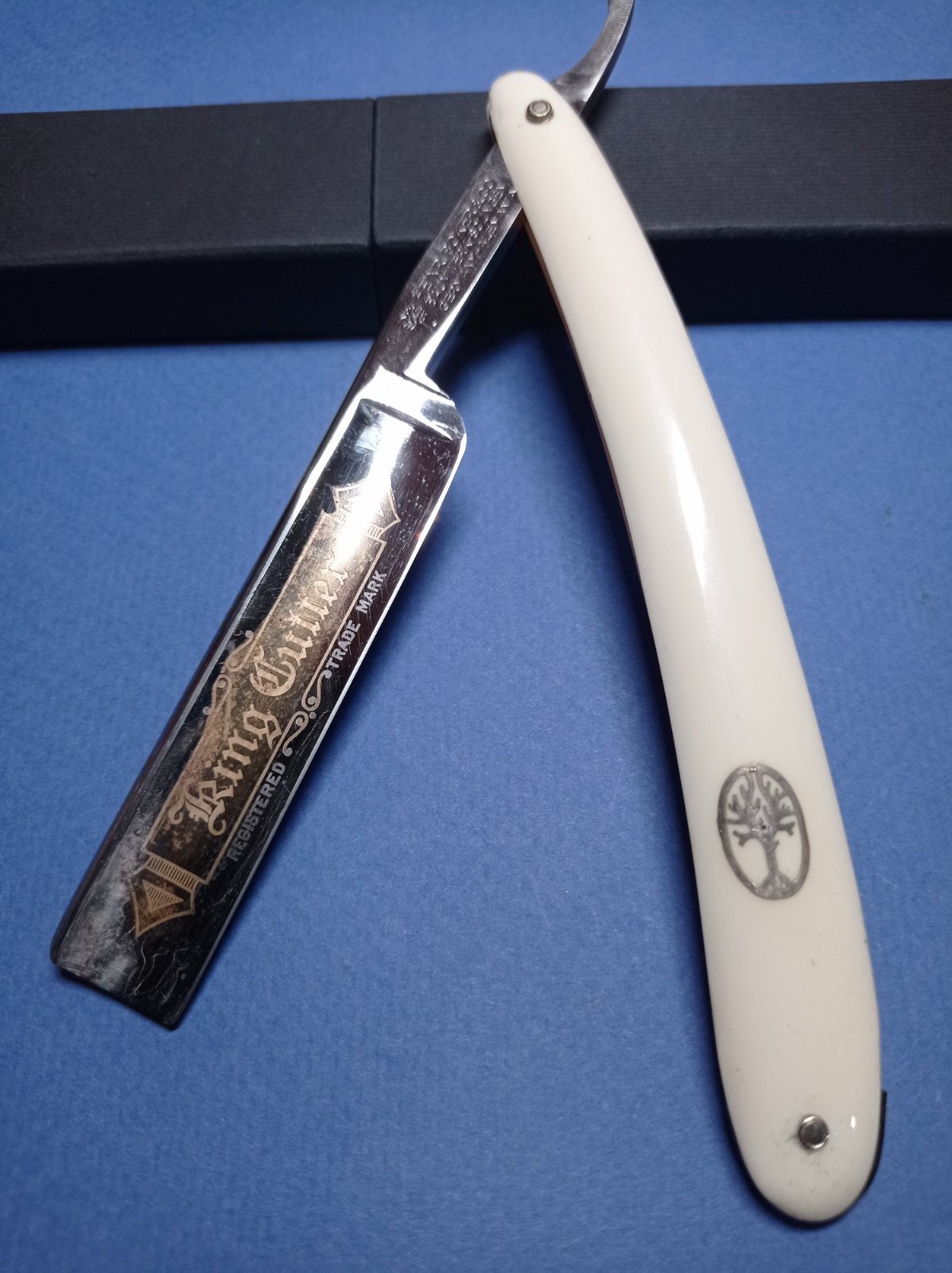Vintage Rasierer Heinr. Böker&co „King Cutter" Vintage Rasierer Heinr. Böker&co „King Cutter" von Etsy - PurplerainUA