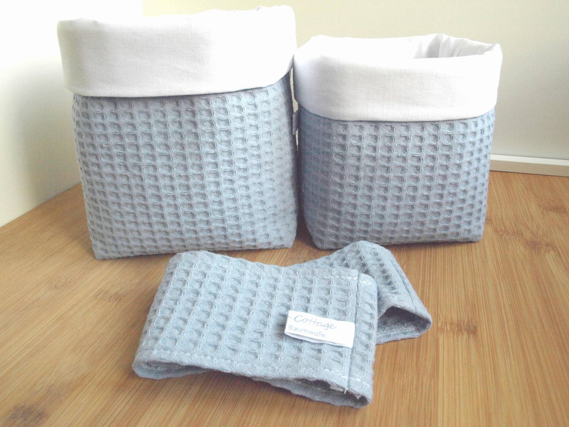 Ab 11, 95 Euro, Utensilos Wählbar & Feuchttücherbox Bezug, Waffelpique Dusty Blue, Stoffkörbe Blau Ab 11, 95 Euro, Utensilos Wählbar & Feuchttücherbox Bezug, Waffelpique Dusty Blue, Stoffkörbe Blau von Etsy - QuiltCottageLove