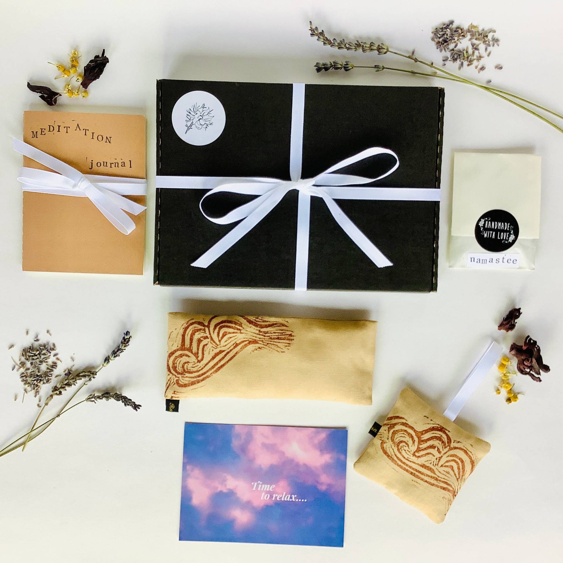 Meditation Geschenk-Set | Lavendel Geschenkbox Yoga Geschenk Box Lavendel Set Spa Entspannung Meditation Geschenk-Set | Lavendel Geschenkbox Yoga Geschenk Box Lavendel Set Spa Entspannung von Etsy - RAINAATELIER