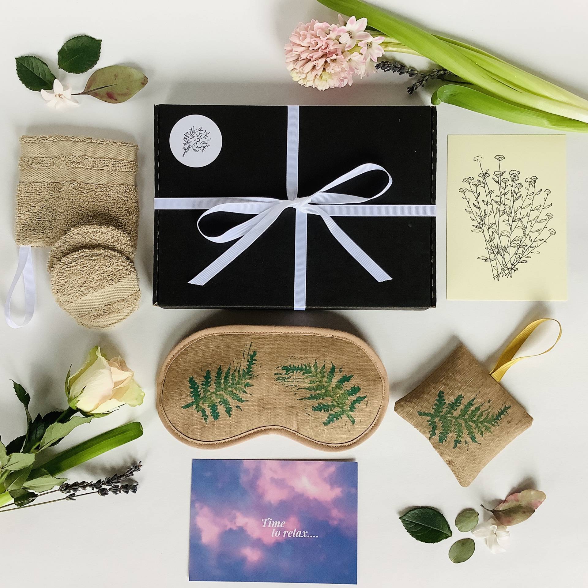 Spa-Geschenk-Set | Lavendel Spa Entspannung Geschenkbox Mamas Self-Care-Geschenkbox Für Sie Lavendel-Selfcare-Geschenkbox Spa-Geschenk-Set | Lavendel Spa Entspannung Geschenkbox Mamas Self-Care-Geschenkbox Für Sie Lavendel-Selfcare-Geschenkbox von Etsy - RAINAATELIER