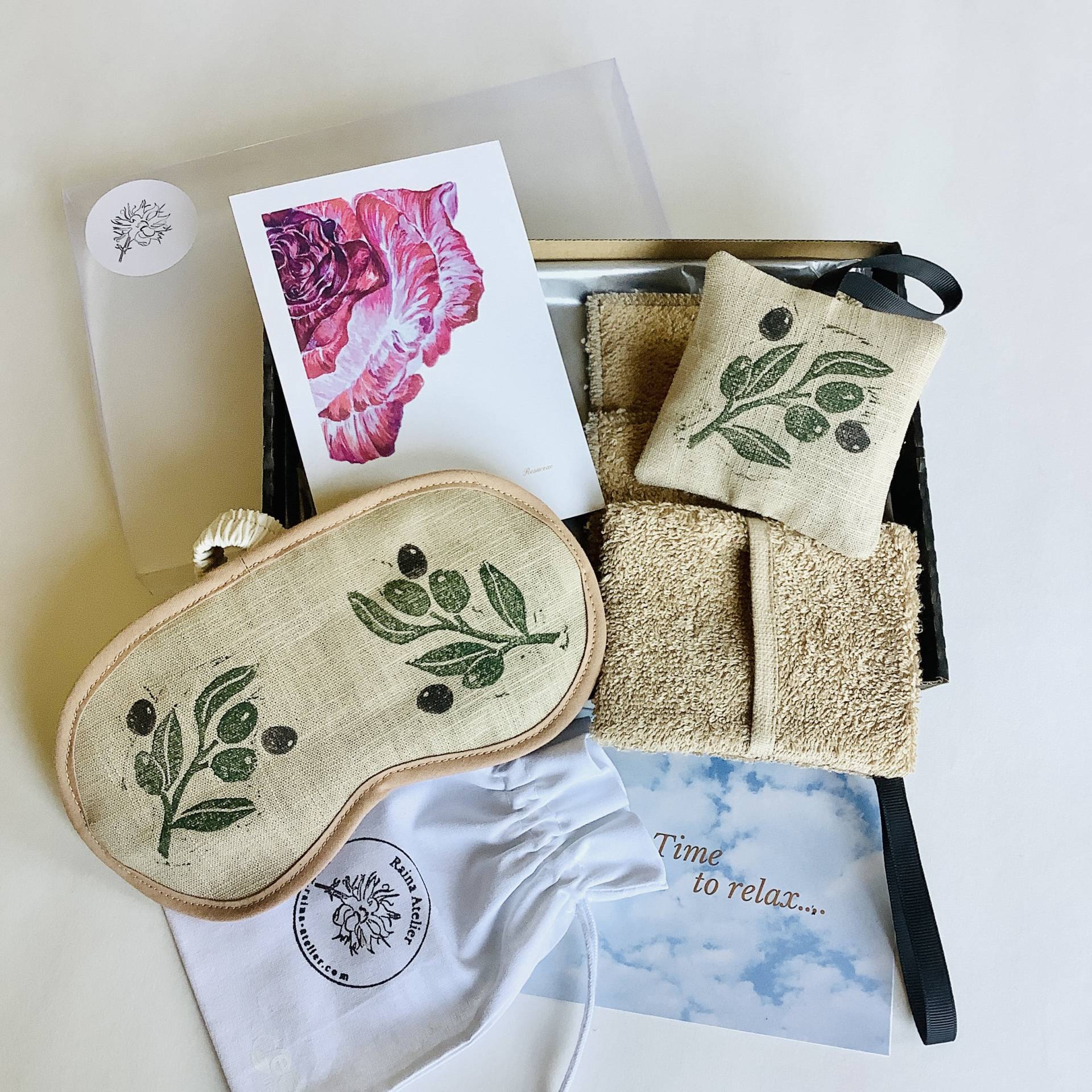 Spa-Geschenk-Set | Lavendel Spa Entspannung Geschenkbox Mamas Self-Care-Geschenkbox Für Sie Lavendel-Selfcare-Geschenkbox von Etsy - RAINAATELIER