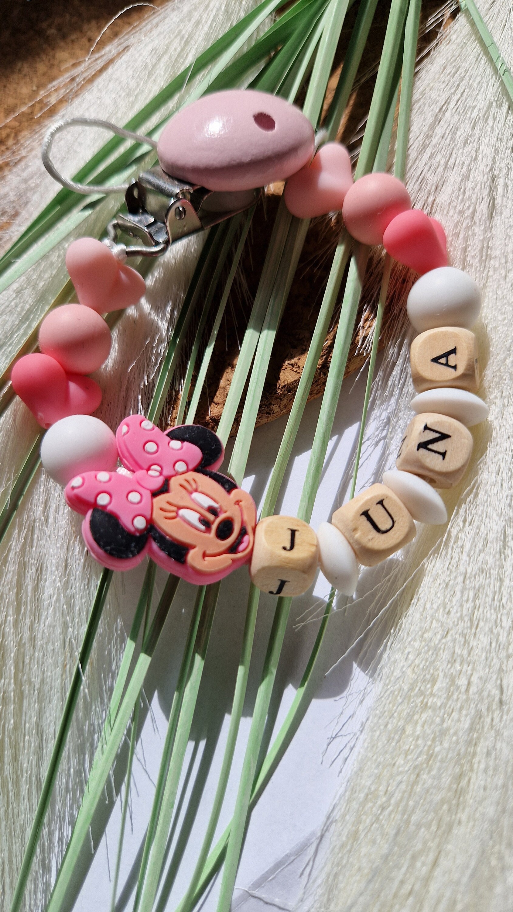 Personalisierte Schnullerkette Mit Motiv| Für Mädchen|Geschenk Werdende Eltern|Baby Geschenk|Geburt|Taufe|Familie|Vorfreude|Rosa|Pink Personalisierte Schnullerkette Mit Motiv| Für Mädchen|Geschenk Werdende Eltern|Baby Geschenk|Geburt|Taufe|Familie|Vorfreude|Rosa|Pink von Etsy - RGdesignn
