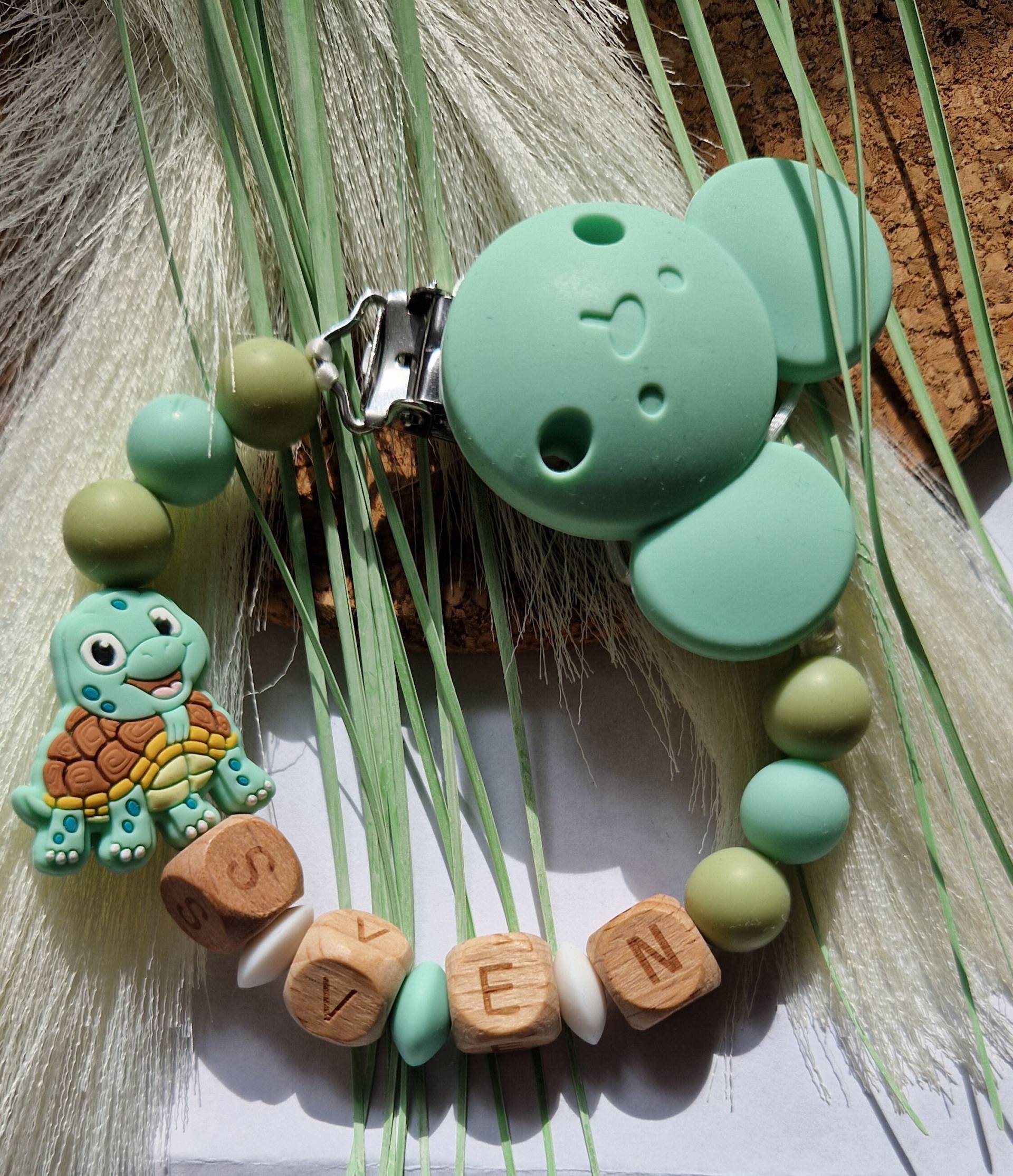 Schnullerkette Mit Schildkröte Motiv|Aus Silikon Und Holz|Bpa Frei|Schadstofffrei|Sicherheitsperle|Geschenk Zur Geburt|Werdende Eltern|Baby Schnullerkette Mit Schildkröte Motiv|Aus Silikon Und Holz|Bpa Frei|Schadstofffrei|Sicherheitsperle|Geschenk Zur Geburt|Werdende Eltern|Baby von Etsy - RGdesignn