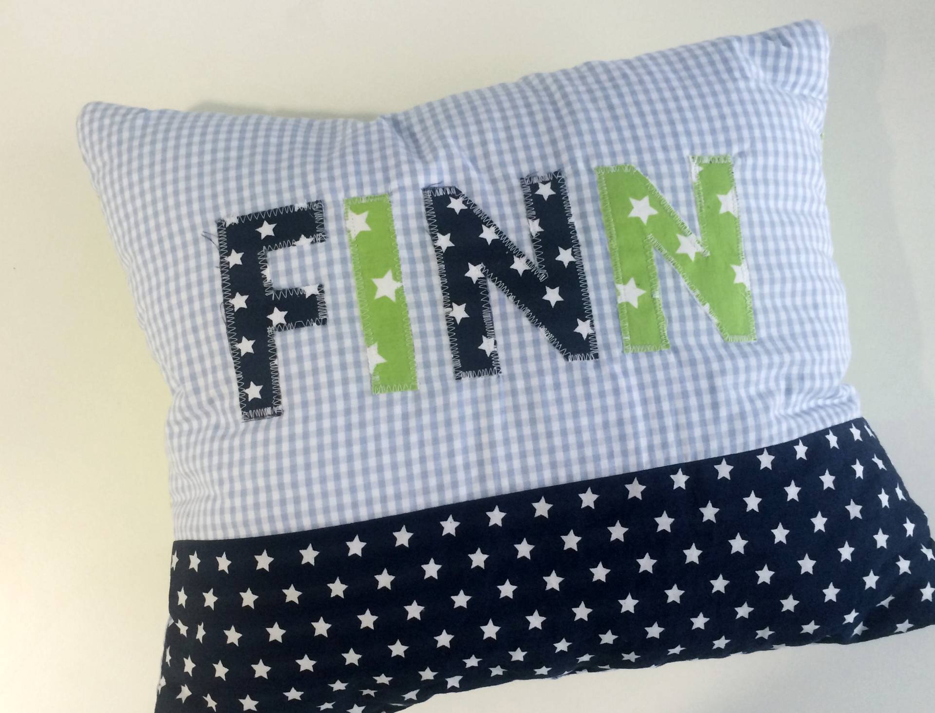 Baby Kissen Personalisiert Mit Name Sterne Karo von Etsy - Rafetti