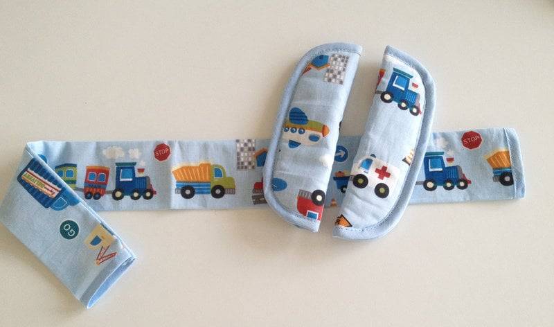 Kinderwagen Buggy Bezug Gurtpolster Bauchbügel Autos von Etsy - Rafetti