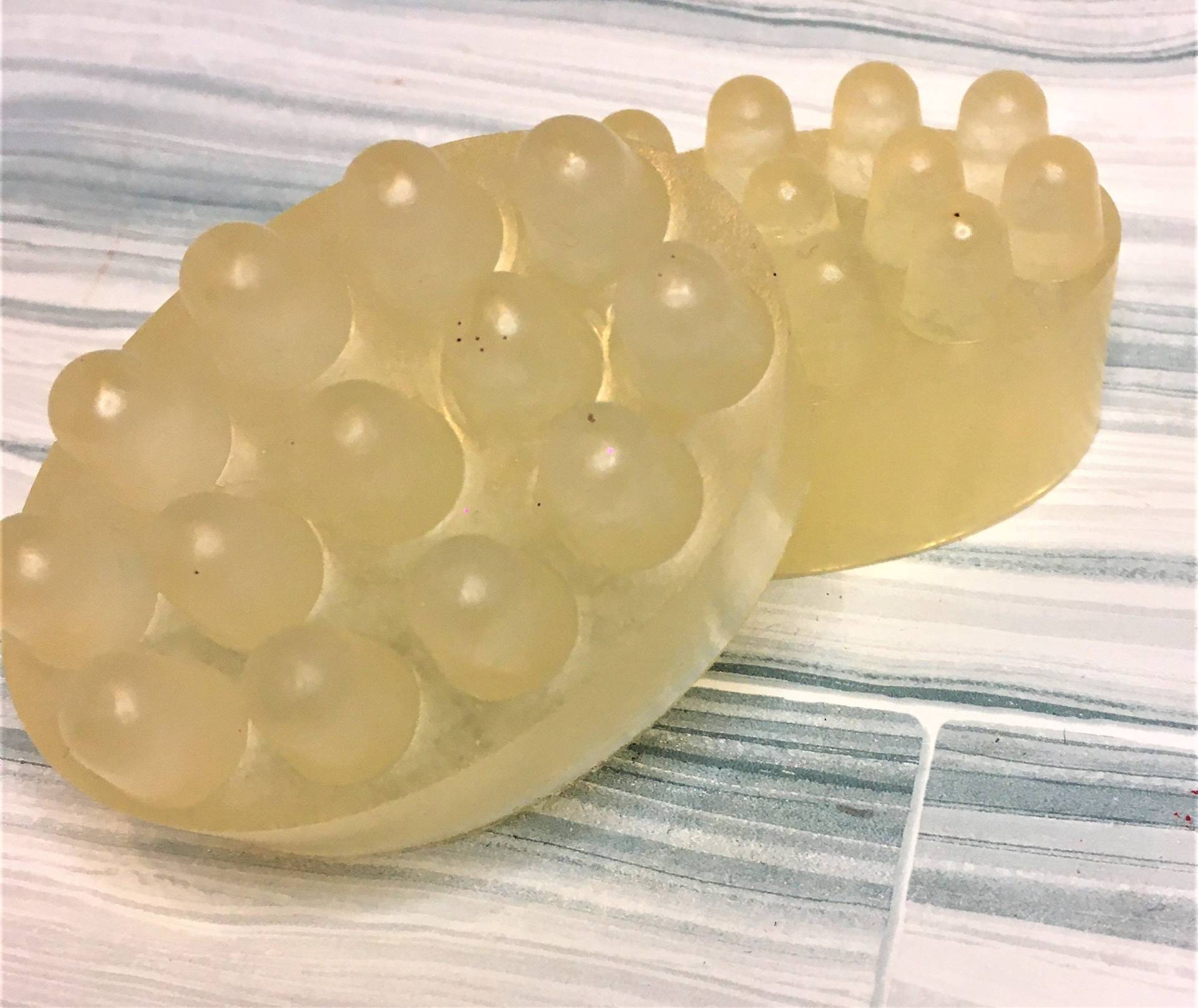 Apple Honey Ice Wine Massage Bar Seifen Mit Honig, Bade - Und Körperseife Für Männer Oder Frauen, Seife Geschenk Apple Honey Ice Wine Massage Bar Seifen Mit Honig, Bade - Und Körperseife Für Männer Oder Frauen, Seife Geschenk von Etsy - RavensEscape