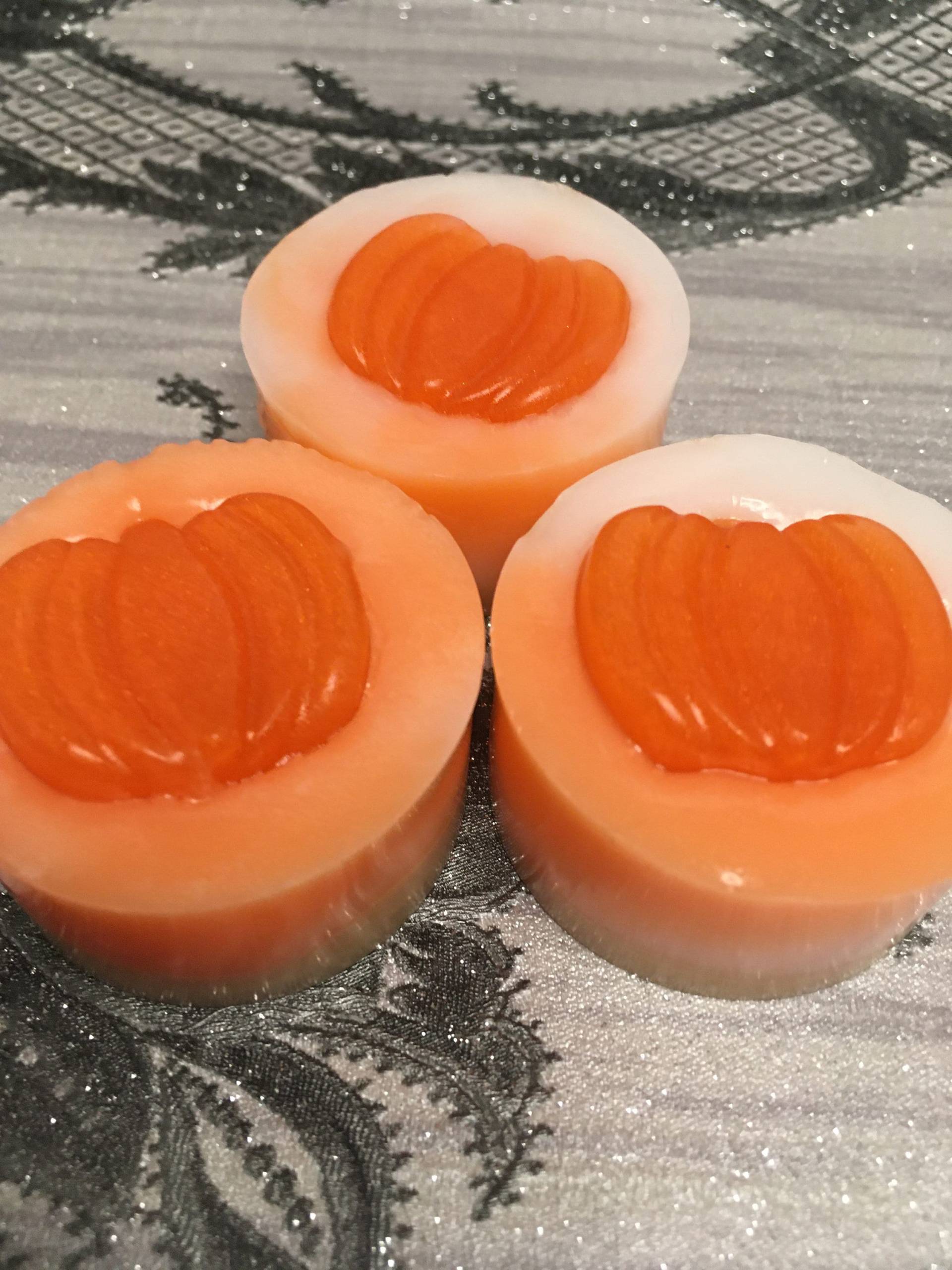 Kleine Seifenstücke, Kürbis Käsekuchen Duft, Ziegenmilchseifen, Gästeseifen, Thanksgiving Seife, Herbst Seifen, Geschenk Für Gäste, Handseifen Kleine Seifenstücke, Kürbis Käsekuchen Duft, Ziegenmilchseifen, Gästeseifen, Thanksgiving Seife, Herbst Seifen, Geschenk Für Gäste, Handseifen von Etsy - RavensEscape
