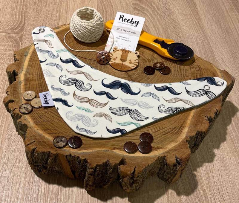 Lätzchen | Mustache Baby Dreieckstuch 0 - 5 Jahre von Etsy - ReebyStore