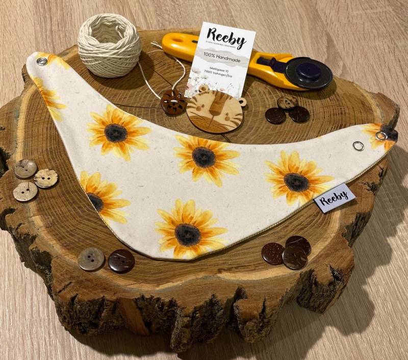 Lätzchen | Sun Flowers Baby Dreieckstuch 0 - 5 Jahre von Etsy - ReebyStore