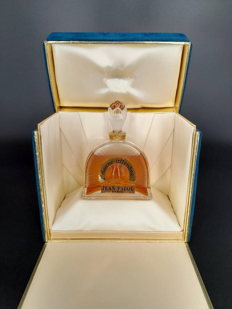 Jean Patou L'heure Attendante | 1991 - 40 Ml Extrait De Parfum Spritzer Limitierte Nummerierte Kristalledition Vintage-Sammlerstück Aus Den 1990Er von Etsy - ReginasPerfume
