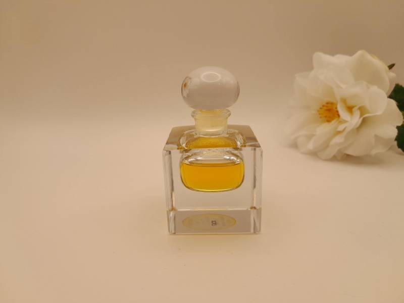 Lauren Von Ralph | 1978 - 7 Ml Extrait De Parfum Splash Vintage 1980Er Kristallflasche Damenparfum von Etsy - ReginasPerfume