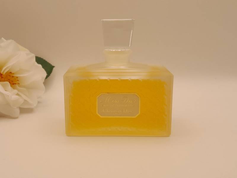 Miss Dior Christian | 1992 - 100 Ml Eau De Toilette Edt Splash Vintage-Flasche Aus Den 1990Er Jahren Damenparfüm von Etsy - ReginasPerfume