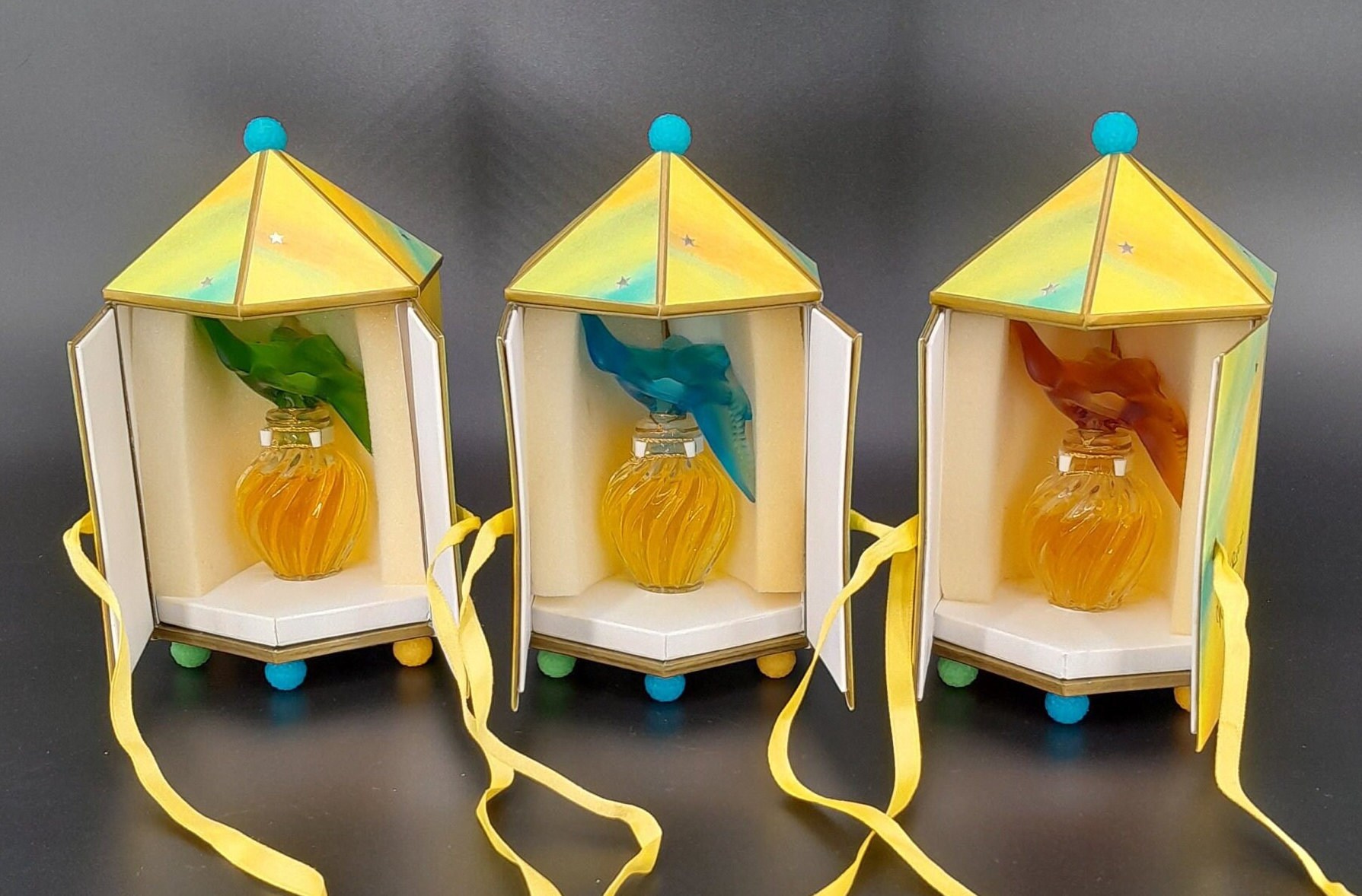 Nina Ricci L'air Du Temps | 1991 - Lot 3x 15 Ml Parfümextrakt Lalique-Kristall Limitierte Auflage Vintage-Sammlerflasche Nina Ricci L'air Du Temps | 1991 - Lot 3x 15 Ml Parfümextrakt Lalique-Kristall Limitierte Auflage Vintage-Sammlerflasche von Etsy - ReginasPerfume