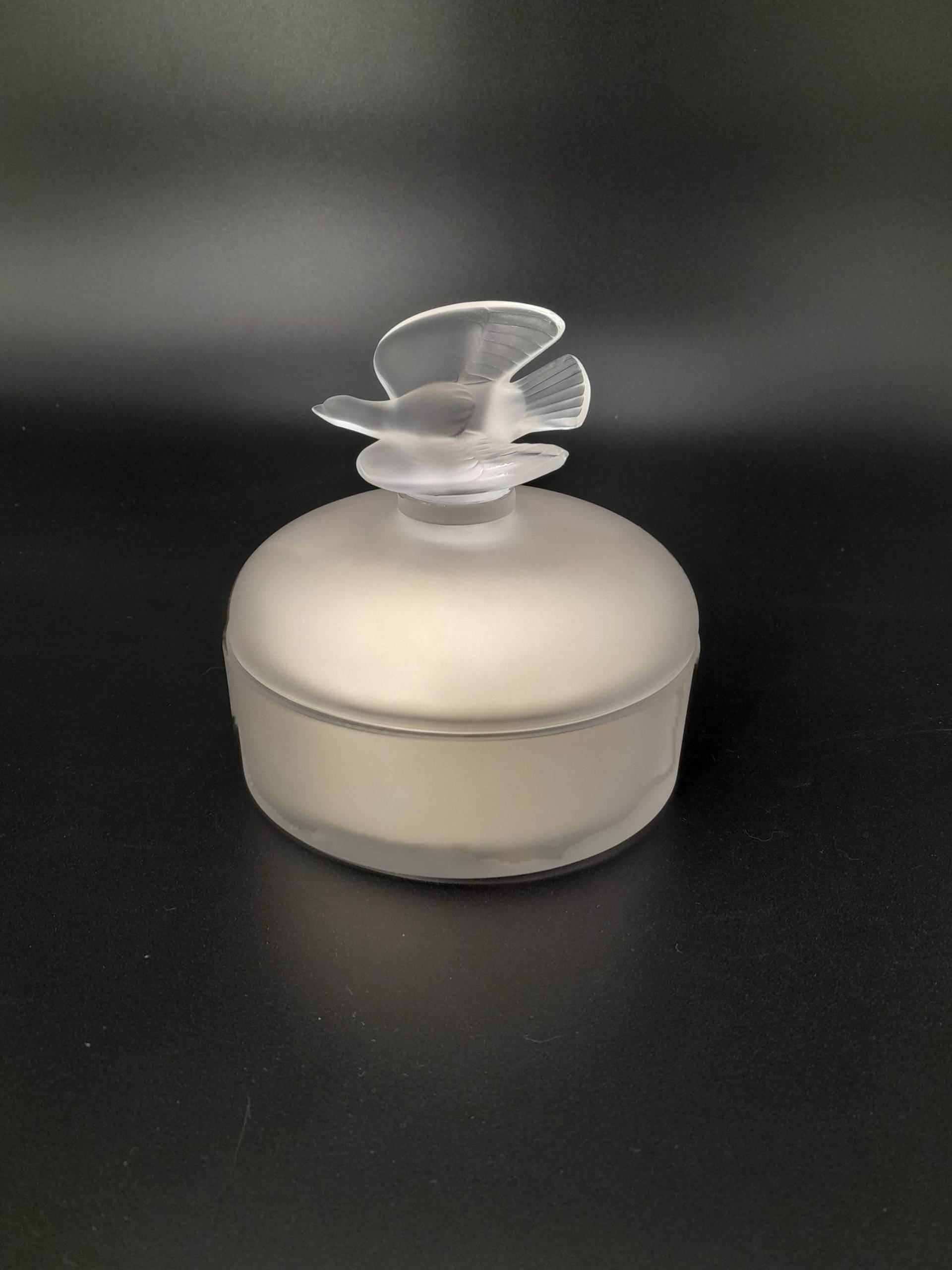Nina Ricci - L'air Du Temps Puderdose Aus Lalique-Kristall Nummerierte Limitierte Auflage Vintage-Sammlerstück Den 1970Er Jahren von Etsy - ReginasPerfume