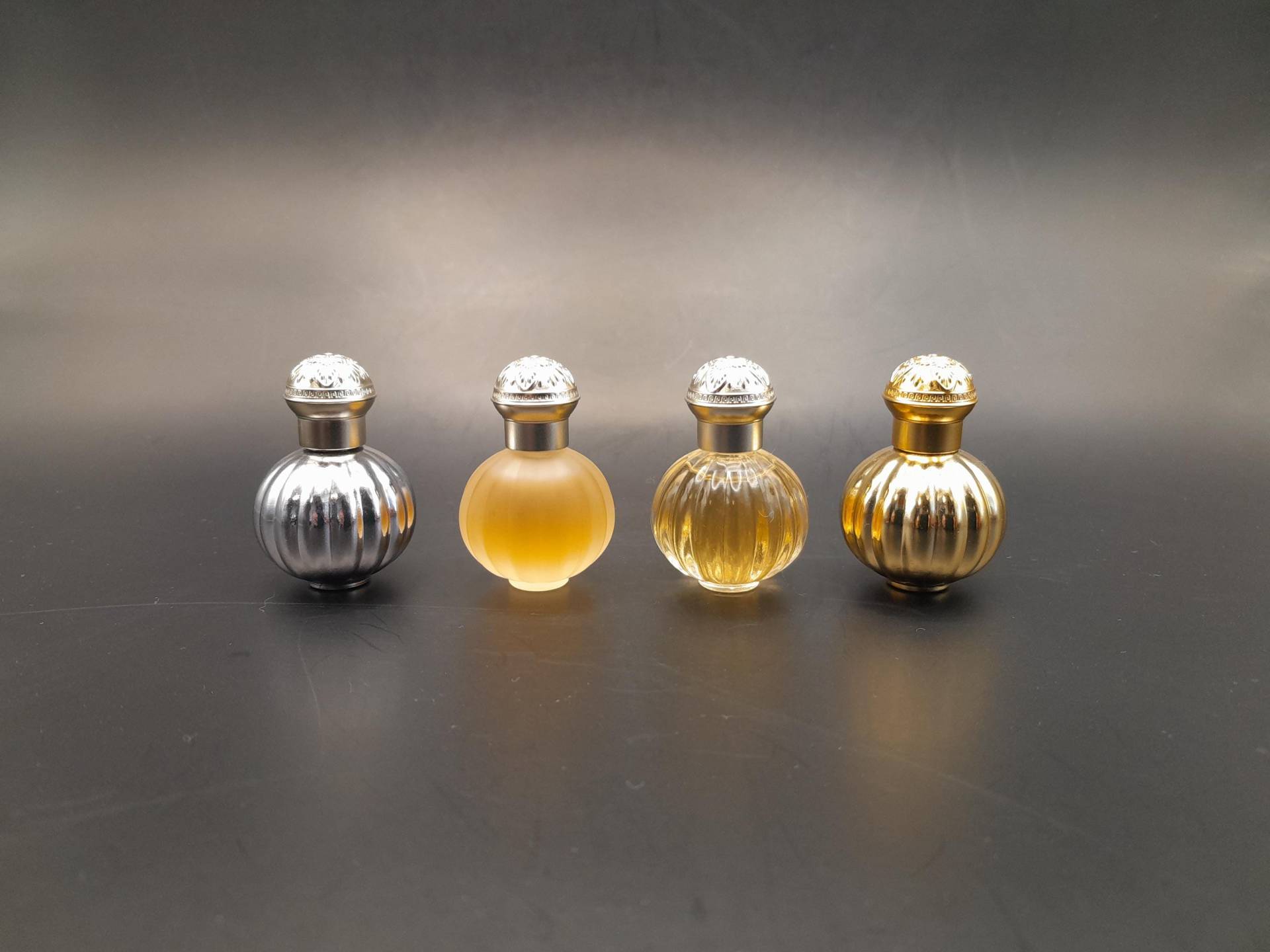 Royal Doulton | 1998 - Set Mit 4 Miniaturen Miniaturflakons Limitierte Edition Damenparfüm von Etsy - ReginasPerfume