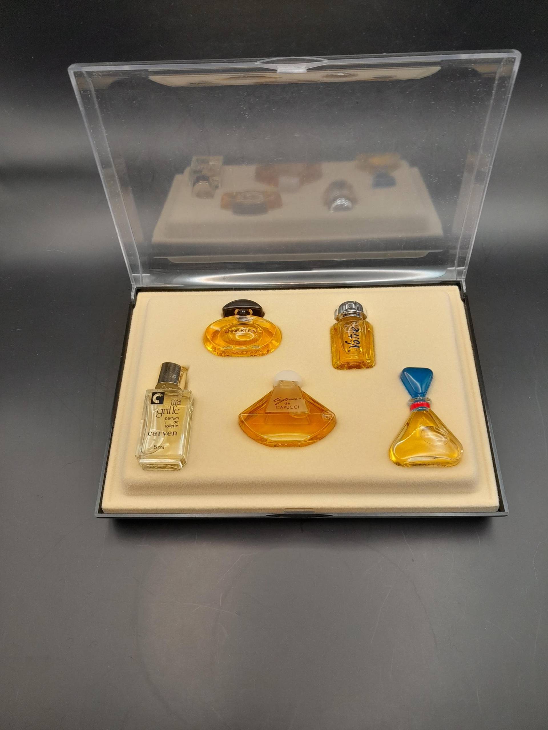Set Mit 5 Parfümminiaturen - Ma Griffe Von Carven /Capucci /Liz Claiborne /Anne Klein /Votre Charles Jourdan Vintage 1990Er Jahre von Etsy - ReginasPerfume