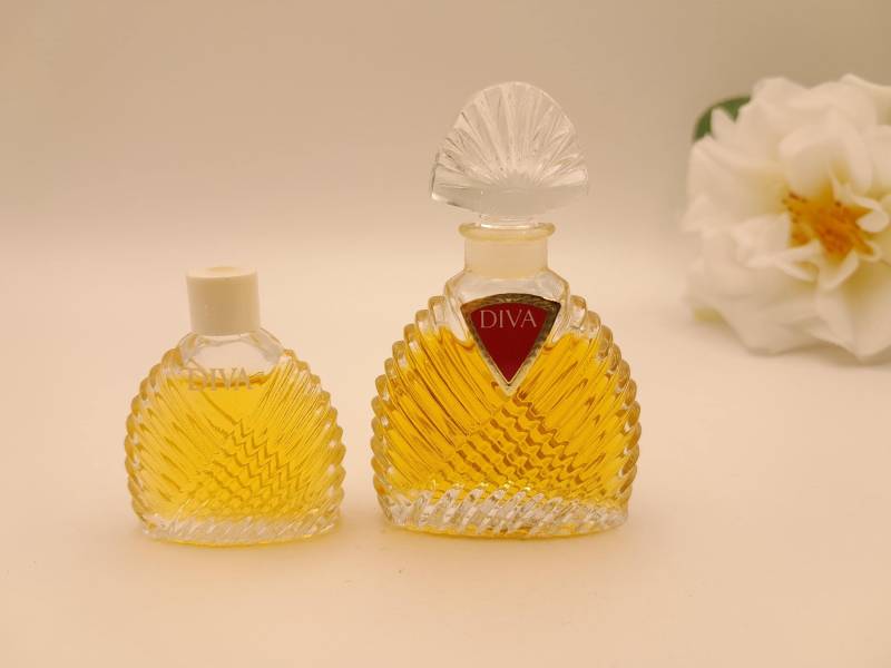 Ungaro Diva | 1982 - 7, 5 Ml Eau De Parfum Splash Vintage 1980Er Damenparfüm Kostenlose Miniatur Ungaro Diva | 1982 - 7, 5 Ml Eau De Parfum Splash Vintage 1980Er Damenparfüm Kostenlose Miniatur von Etsy - ReginasPerfume