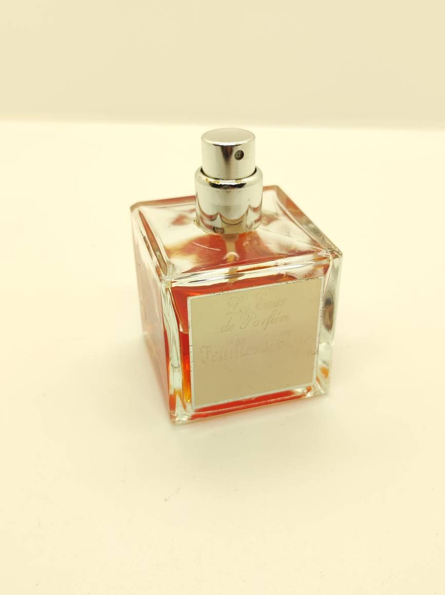 Molinard Feuilles De Rose Les Eaux Parfum 30Ml Spray 1990S Vintage Parfum Seltenheit Molinard Feuilles De Rose Les Eaux Parfum 30Ml Spray 1990S Vintage Parfum Seltenheit von Etsy - Residenzler