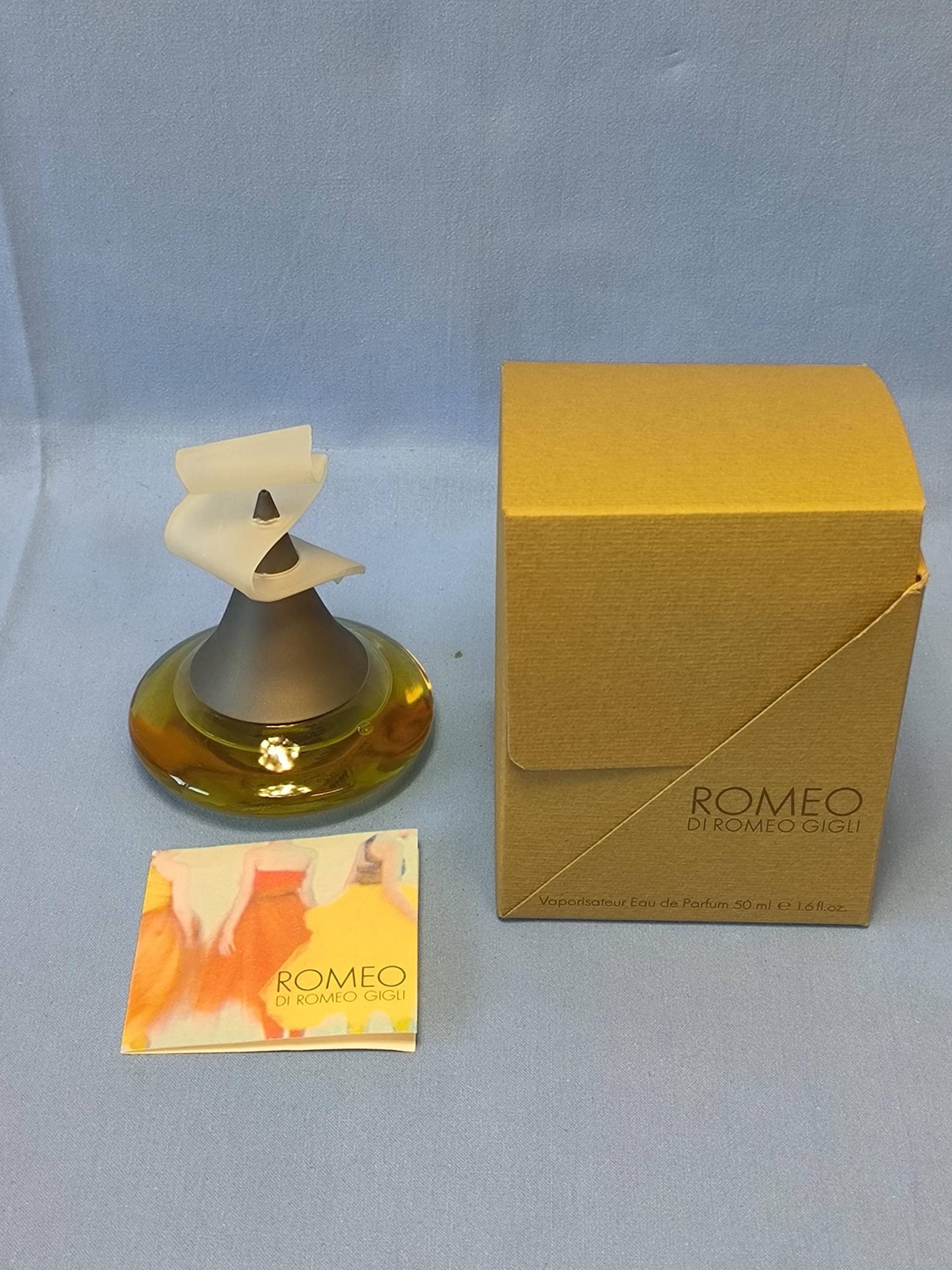 90Er Jahre Vintage Romeo Di Gigli Parfum 50Ml Flakon in Ovp 90Er Jahre Vintage Romeo Di Gigli Parfum 50Ml Flakon in Ovp von Etsy - RetroeckeBerlin