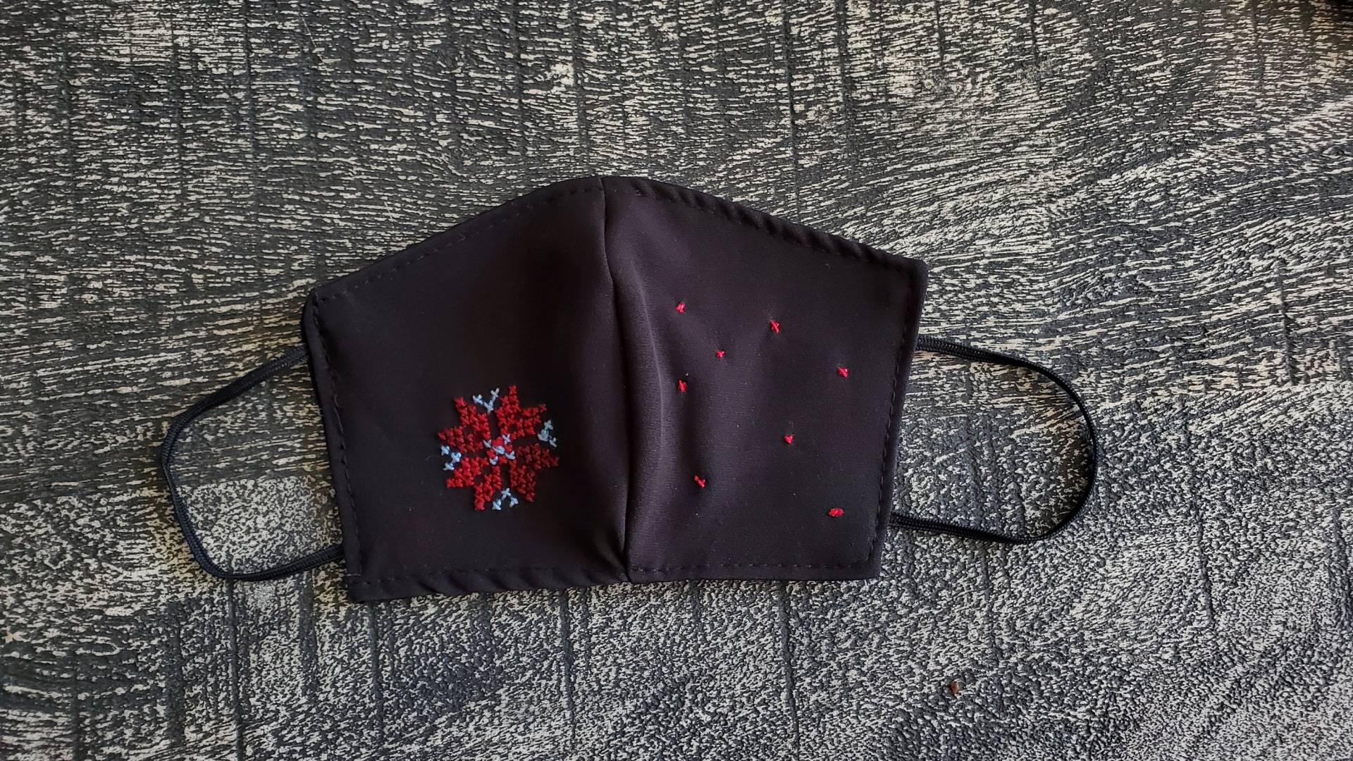 Handgefertigte Stickerei Frauen Masken Handgefertigte Stickerei Frauen Masken von Etsy - RimaPalEmbroidery