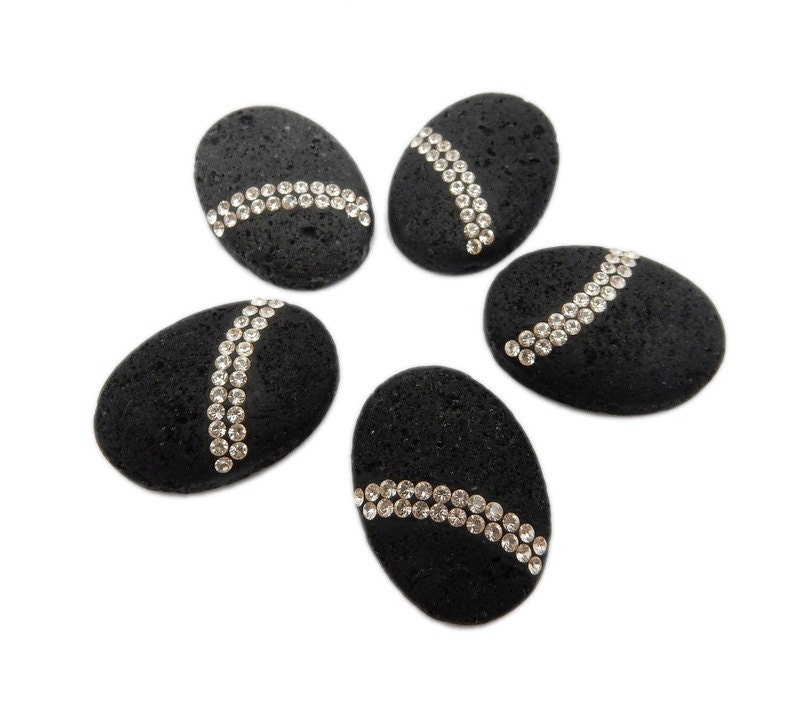 Ovaler Lavastein Mit Cz Rhinestone-Akzenten - Begrenzt Ideal Für Die Aromatherapie von Etsy - RockParadise