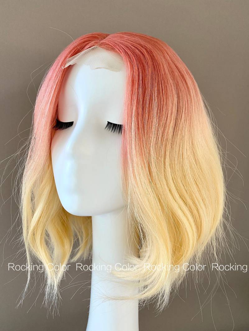 Ombre Pink Bis Blonde Gewellte Kleine Lace Front Perücke, 12-Zoll Natürlich Aussehende Farbverlaufsperücke. Kostenlose Perückenhaube von Etsy - RockingColour