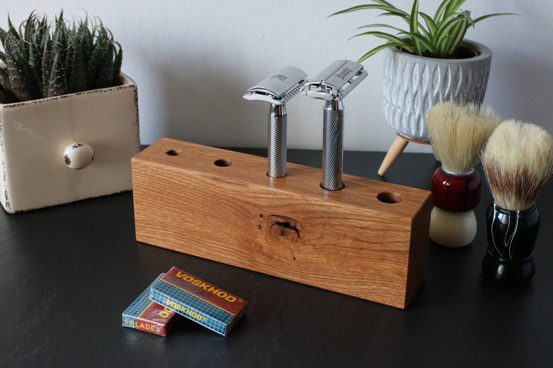 Rasierhobelständer Aus Eichenbaumholz Rasierhobelständer Aus Eichenbaumholz von Etsy - RolandsHolzwerkstatt