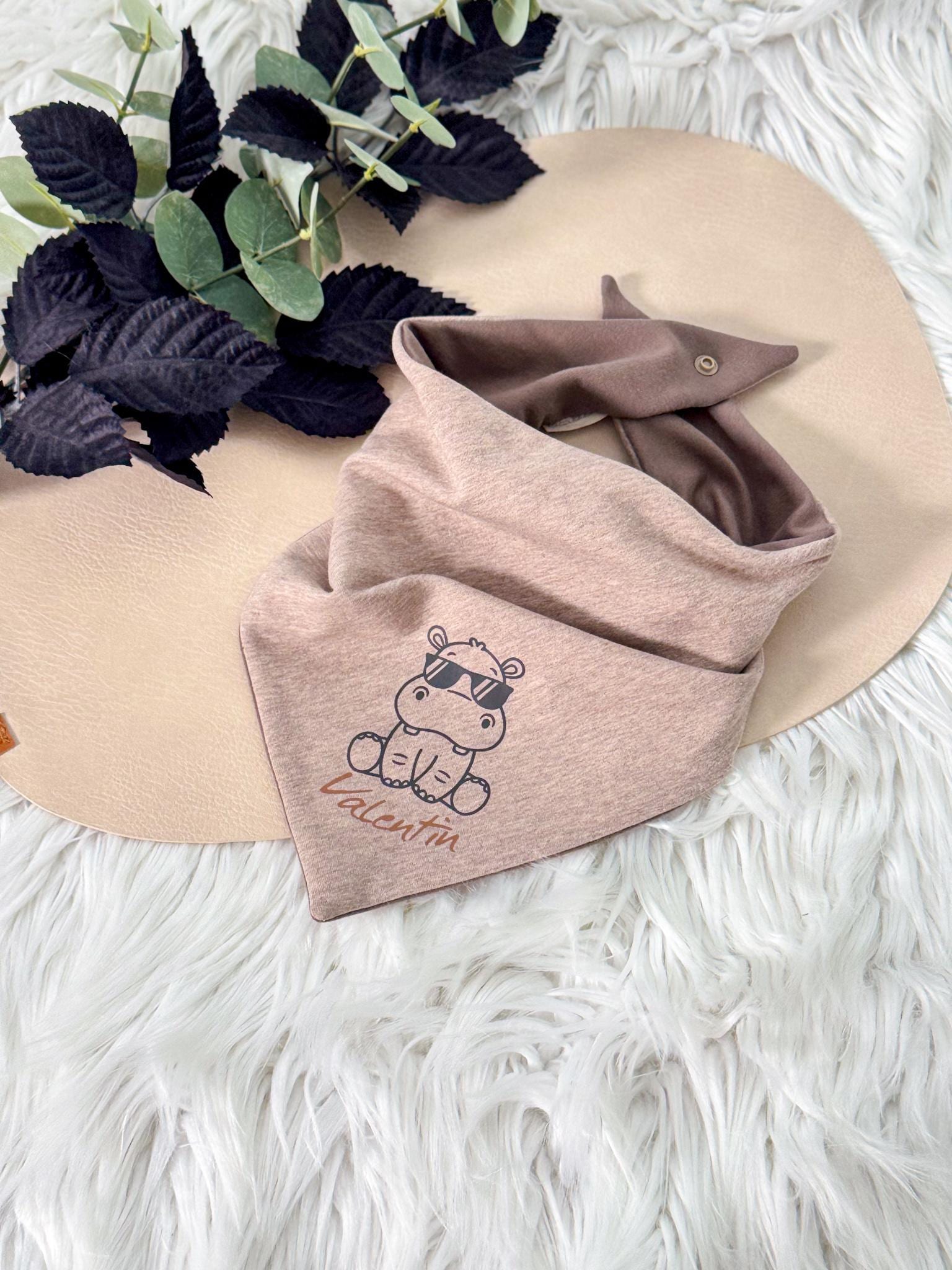 Dreieckstuch Für Babys, Halstuch Mit Namen, Sabberlätzchen, Schnuffeltuch, Wendehalstuch, Kindermode // Romeo & Noir Dreieckstuch Für Babys, Halstuch Mit Namen, Sabberlätzchen, Schnuffeltuch, Wendehalstuch, Kindermode // Romeo & Noir von Etsy - RomeoandNoir